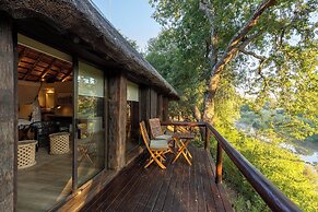 Karongwe - River Safari Lodge