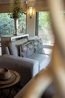 Karongwe - River Safari Lodge