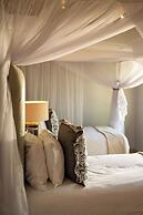 Karongwe - River Safari Lodge