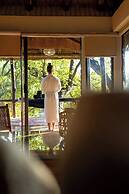 Karongwe - River Safari Lodge