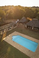 Karongwe - River Safari Lodge