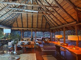 Karongwe Portfolio - Karongwe River Lodge