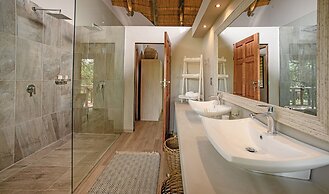 Karongwe Portfolio - Karongwe River Lodge