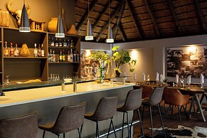 Karongwe - River Safari Lodge