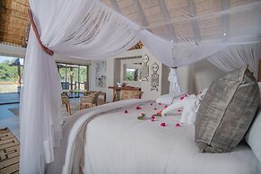 Karongwe Portfolio - Karongwe River Lodge