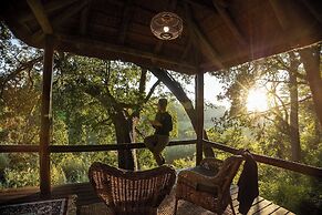 Karongwe - River Safari Lodge