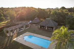 Karongwe - River Safari Lodge