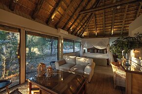 Karongwe - River Safari Lodge
