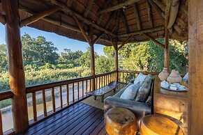 Karongwe - River Safari Lodge