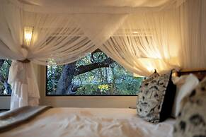 Karongwe - River Safari Lodge