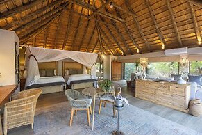 Karongwe - River Safari Lodge