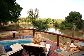 Karongwe Portfolio - Karongwe River Lodge