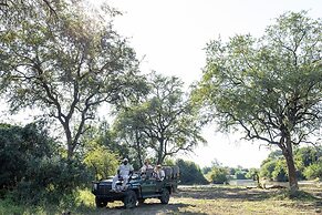 Karongwe - River Safari Lodge