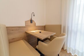 Pineta Pastry Hotel