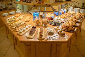 Pineta Pastry Hotel