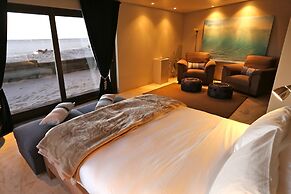 Pelican Point Lodge