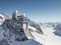 Jungfrau Hotel Annex Alpine Inn