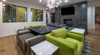 Hilton Garden Inn Charleston Waterfront/Downtown