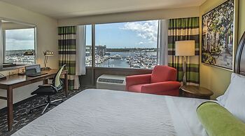 Hilton Garden Inn Charleston Waterfront/Downtown