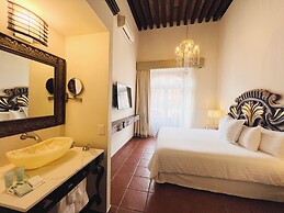 HERENCIA By Hosting House