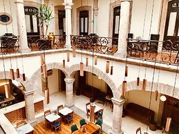 HERENCIA By Hosting House