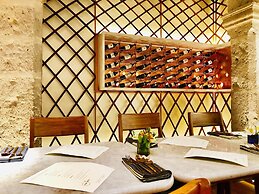 HERENCIA By Hosting House