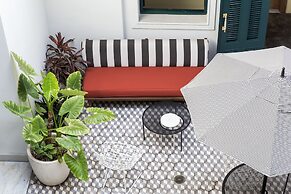 American Trade Hotel