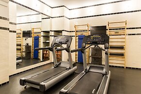 American Trade Hotel