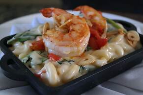 American Trade Hotel