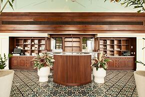 American Trade Hotel