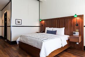 American Trade Hotel