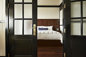 American Trade Hotel