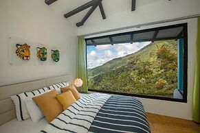 Dantica Cloud Forest Lodge
