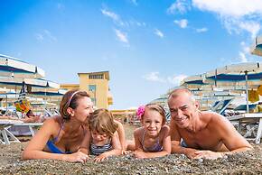 Hotel in Marina di Cecina a few steps from the sea