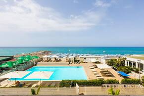 Hotel in Marina di Cecina a few steps from the sea