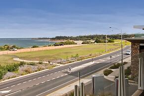Beachfront Resort Torquay