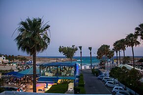 Anonymous Beach Hotel - Adults Only