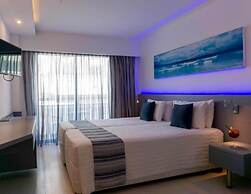 Anonymous Beach Hotel - Adults Only