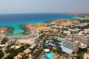 Anonymous Beach Hotel - Adults Only