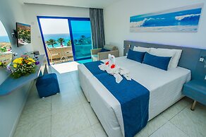 Anonymous Beach Hotel - Adults Only