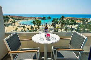 Anonymous Beach Hotel - Adults Only