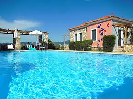 Aeolis Apartments & Studios