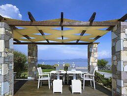 Aeolis Apartments & Studios