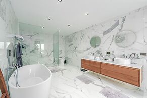 Villa Baan Phu Prana