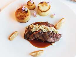 Only YOU Boutique Hotel