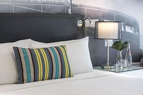 Oaks Melbourne on William Suites