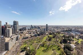 Oaks Melbourne on William Suites