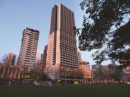 Oaks Melbourne on William Suites