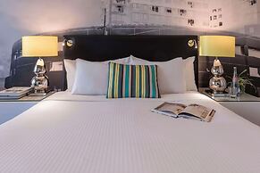 Oaks Melbourne on William Suites