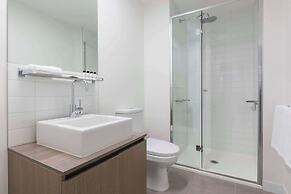Oaks Melbourne on William Suites